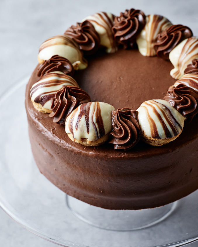 valeriecafe's tweet photo. For all those Dad's with a sweet tooth - These cakes tick all the boxes! 😍

Don't forget to order Dad his favourite cake for Father's Day!

Order by 12pm Friday 19th June to get home delivery! https://t.co/QwNlQfslz0