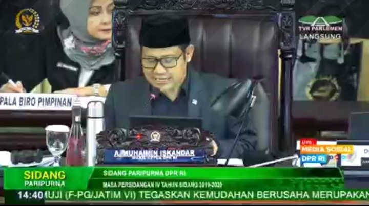 Senin,15 Juni 2020 #sangpemimpin <a href="/cakimiNOW/">A Muhaimin Iskandar</a> dari <a href="/FraksiPKB/">Fraksi PKB DPR RI</a> <a href="/DPP_PKB/">DPP PKB</a> Membuka Persidangan ke-III DPR RI yang diikuti oleh seluruh Anggota <a href="/DPR_RI/">DPR RI</a> baik yanh hadir langsung atau virtual.