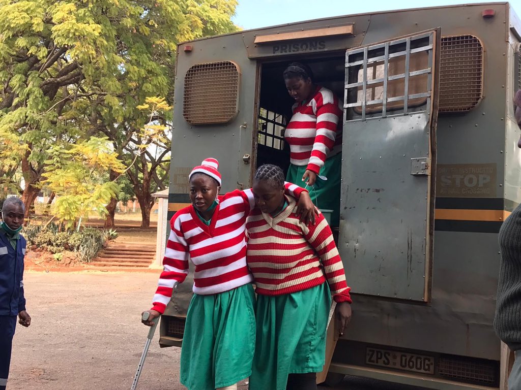 Our comrades the #MDCTrio have arrived at RottonRow court. While the regime is masquerading as a prayerful govt behind the cameras opposition leaders, Lawyers, civic leaders are being harassed and persecuted. #FreeOurGirls 
#ZanupfMustGo