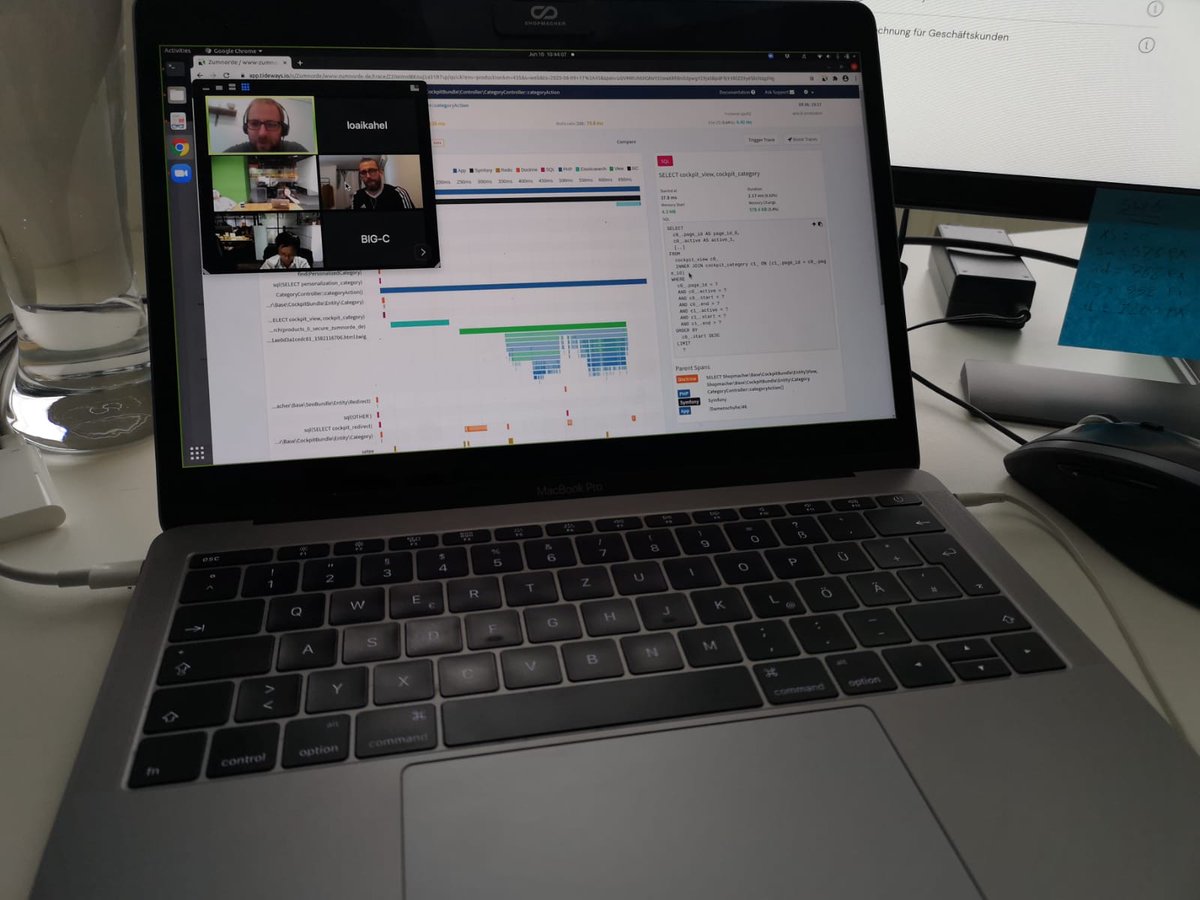 shopmacher's tweet image. Auf 2 Kontinenten wird gleichzeitig @tidewaysio Wissen getankt!✌️

Wir nutzen #Tideways schon seit Jahren &amp;amp; sind sehr zufrieden. #DataDriven 👌

Danke @beberlei - jetzt sind alle wieder auf dem aktuellen Stand!👍

#WirSindDieSHOPMACHER #ChúngTôiLàSHOPMACHER #SHOPMACHERVietnam