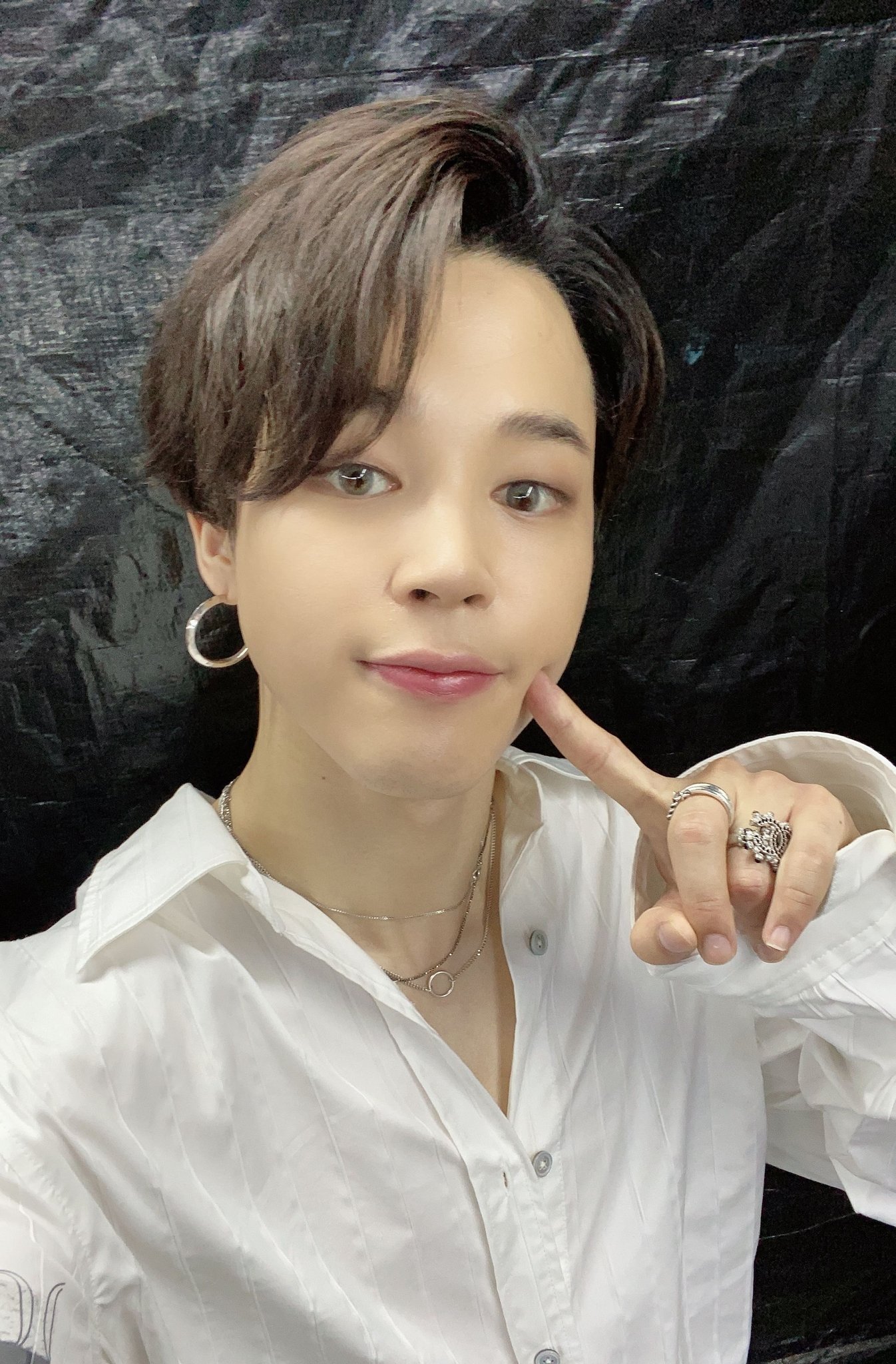 sei⁷ on X: there's nothing more devastating than jimin poking his own  cheeks 🥺  / X