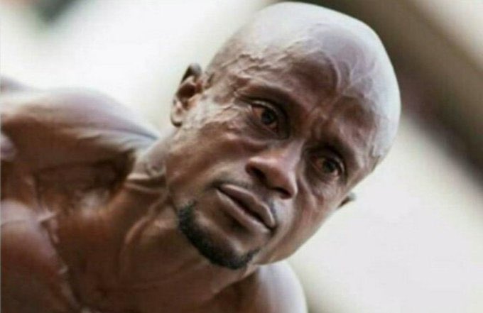 Patflexy's tweet image. If you feel the urge to shit, please do. When you hold it in, your body starts to absorb all the water from it.

That makes the faeces harder to pass.

That's how some people developed piles because their face is like this when they use the toilet