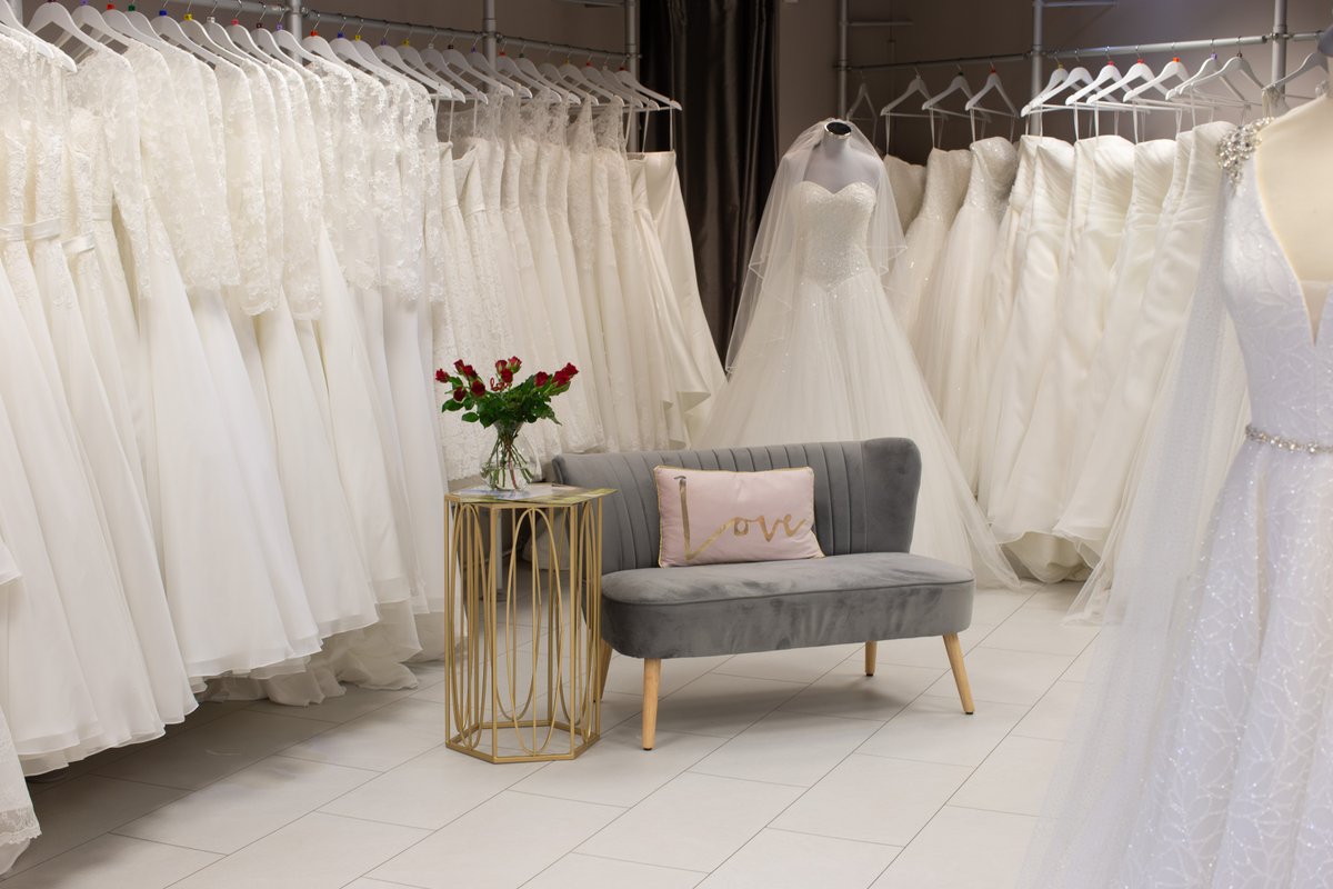 ✨ WE'RE OPEN! ✨

Right this minute our brilliant bridal advisors are welcoming our first brides-to-be since lockdown began 👰 We couldn't be more excited!

If you'd like to book an appointment, just head to elite.gb.net/appointments or drop us a message! 💌

#yorkshirebride