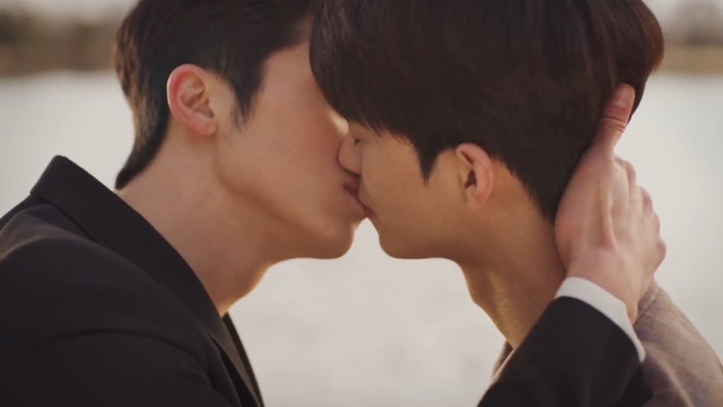 wyd_dan's tweet photo. I THINK Y’ALL HAVEN’T WATCHED THE FIRST KOREAN BL DRAMA #WhereYourEyesLinger AND IT SHOWS! #HanGiChan #JangEuiSoo https://t.co/8XK2hjyVEE