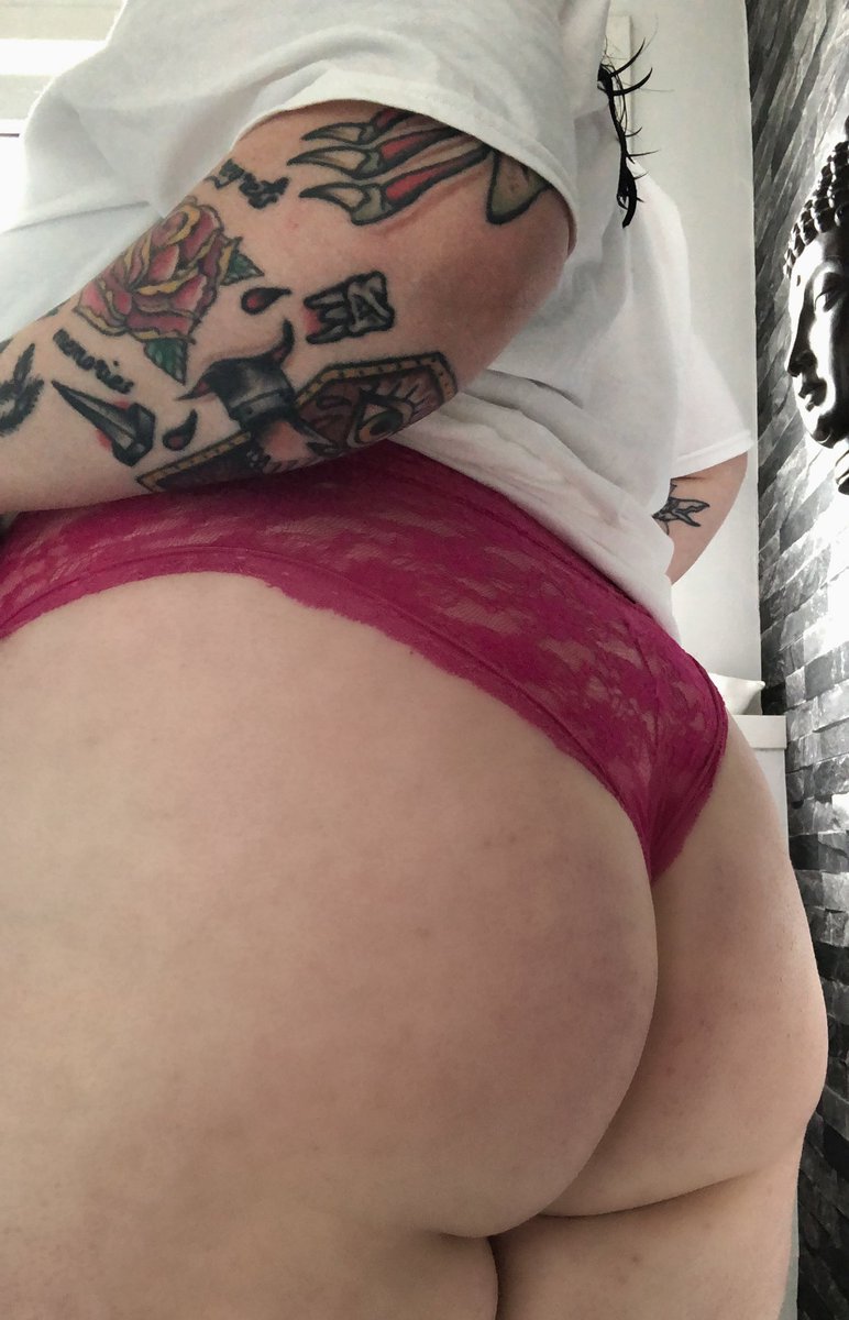 txttooedsub's tweet photo. 💜 Monday SW Thread 💜

✨ ALL welcome

✨ Drop your pics and links

✨ Buyers take a look and support your faves 

✨ RT/Like for more exposure ✌🏻

Here's mine! ⬇️
https://t.co/4QkRiZ2opb https://t.co/EC1tcfmsRv