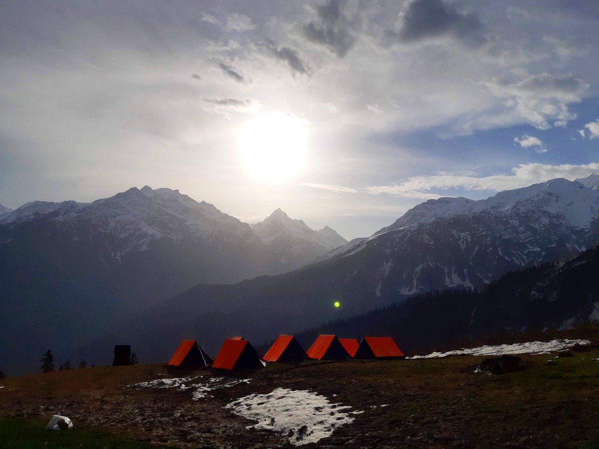 chirag_patel_25's tweet image. Peace 💙 #kasol #sarpasstrek #trekking @incredibleindia