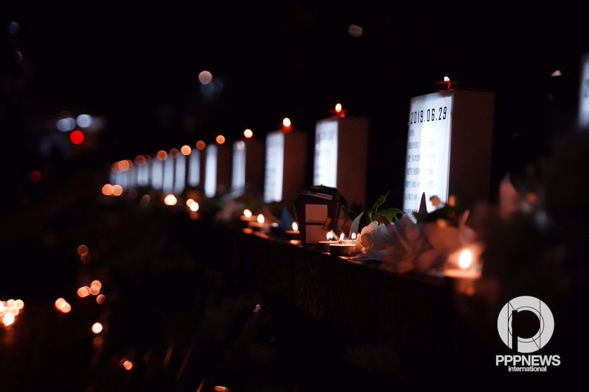 EileenEChang's tweet image. Hongkongers are here, still fighting for our freedom and democracy, for those who made the ultimate sacrifice for #HongKong.
#StandWithHongKong 
#fivedemandsnotoneless 
#NeverForget #NeverForgive