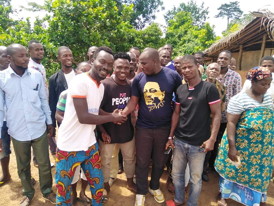 Samedi 13 juin dans le haut Sassandra à #BEMASSO
MOBILISATION AUTOUR DE L'INSCRIPTION SUR LA LISTE ELECTORALE DIRIGÉE PAR LE PRÉSIDENT NATIONAL DE LA FMS #COULIBALYWALINA.
ON AVANCE
<a href="/SOROKGUILLAUME/">Guillaume K. Soro</a>