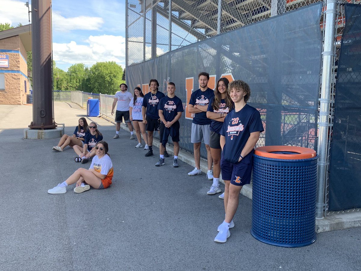 LCSDAthletics's tweet image. Varsity Club back together one more time.....