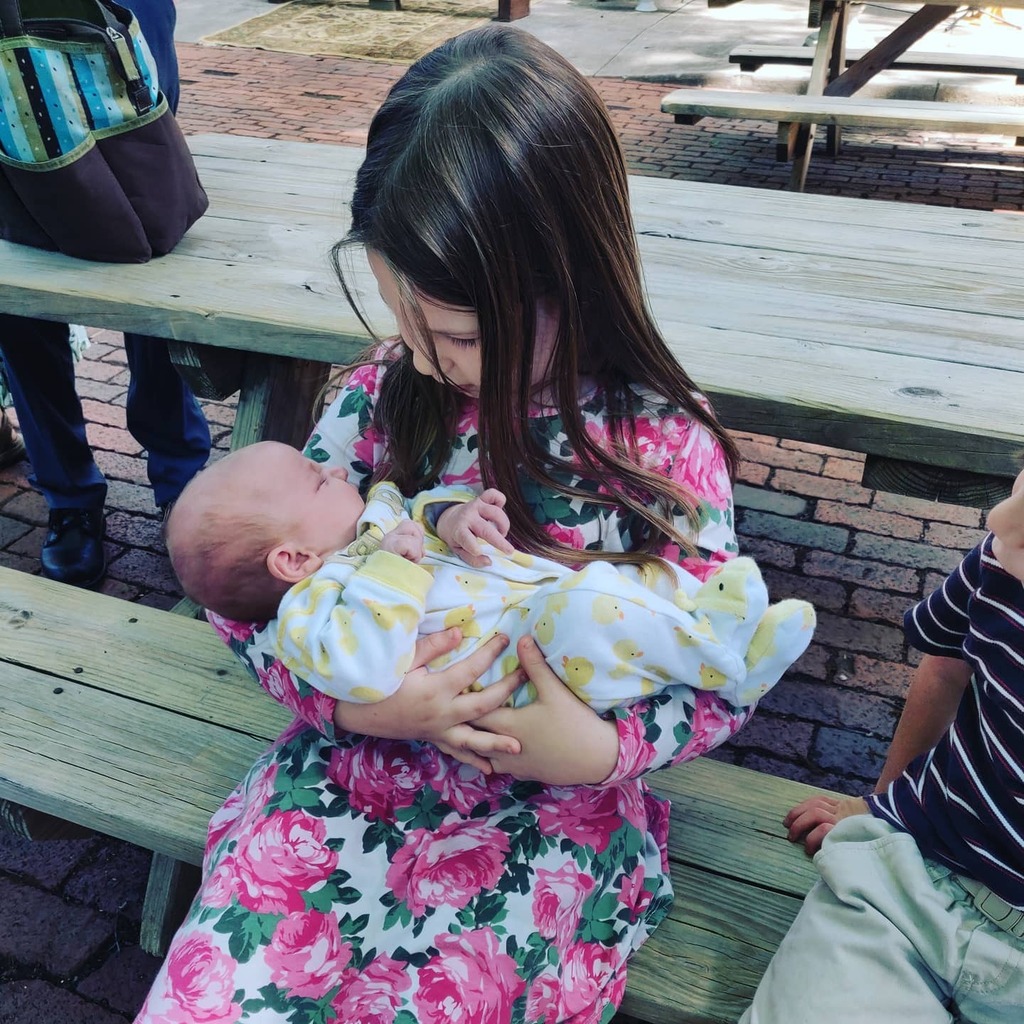 ElenaLavictoire's tweet image. When Charlotte meets Cordelia ... I love these old fashioned names!! #babylove 
#classicnames 
# catholic instagr.am/p/CBdZUhBJ1EB/