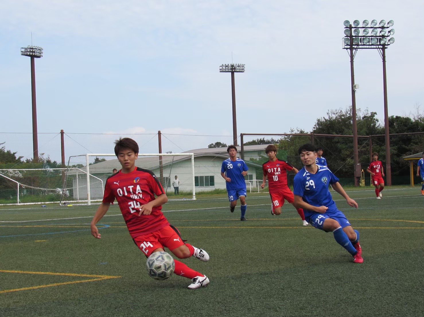 大分大学体育会サッカー部 幹部紹介 副キャプテン 名前 柳井友徳 所属 理工学部電気電子 出身校 大分上野丘 ポジション Omf サッカーより先輩と仲良くするほうが大事 昨年はゴールにアシストと持ち前のセンスでチームに貢献 今年はもっと得点に