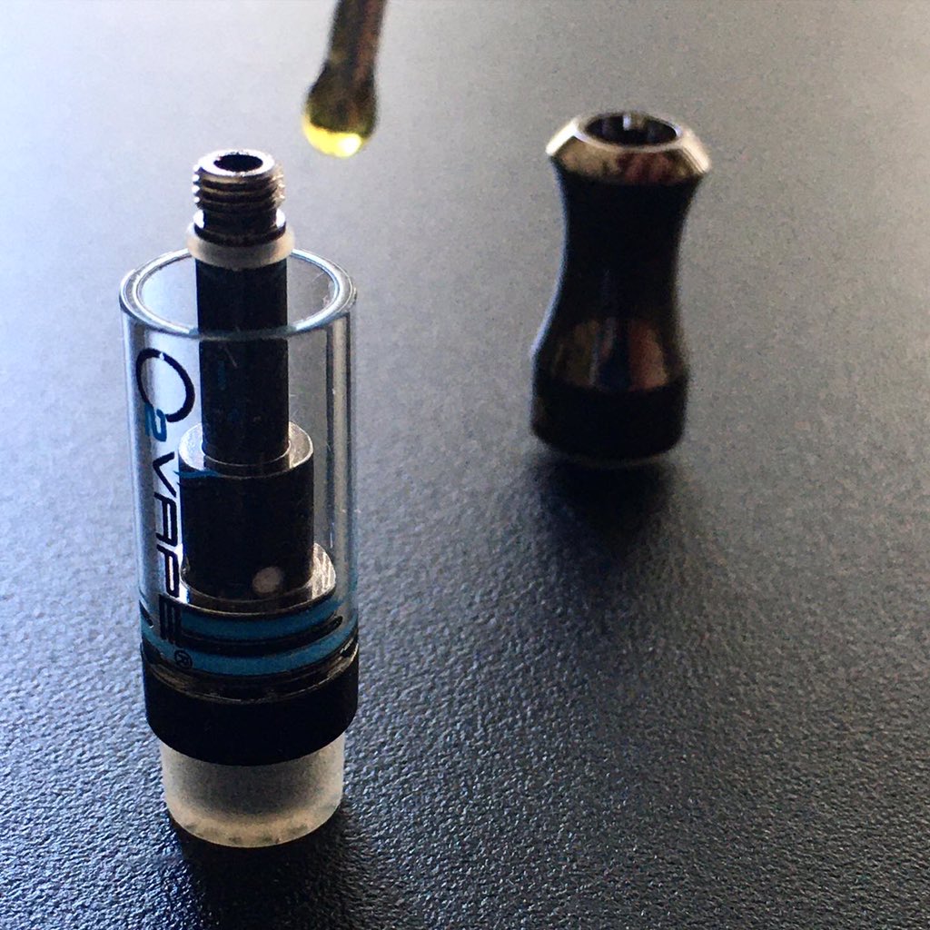 O2vape's tweet photo. Filling your own @O2vape #VapeSafe #vapecartridges is, as easy as, 1, 2, 3 simple steps.
*Pro tip; You can heat your cartridge up with a hair dryer and the oil will drip right on down.
Accept NO imitations.
https://t.co/mbFhSS1obE
#ceramiccell #vaping #vapetricks #cbdoil https://t.co/Tx1CsLj0lN