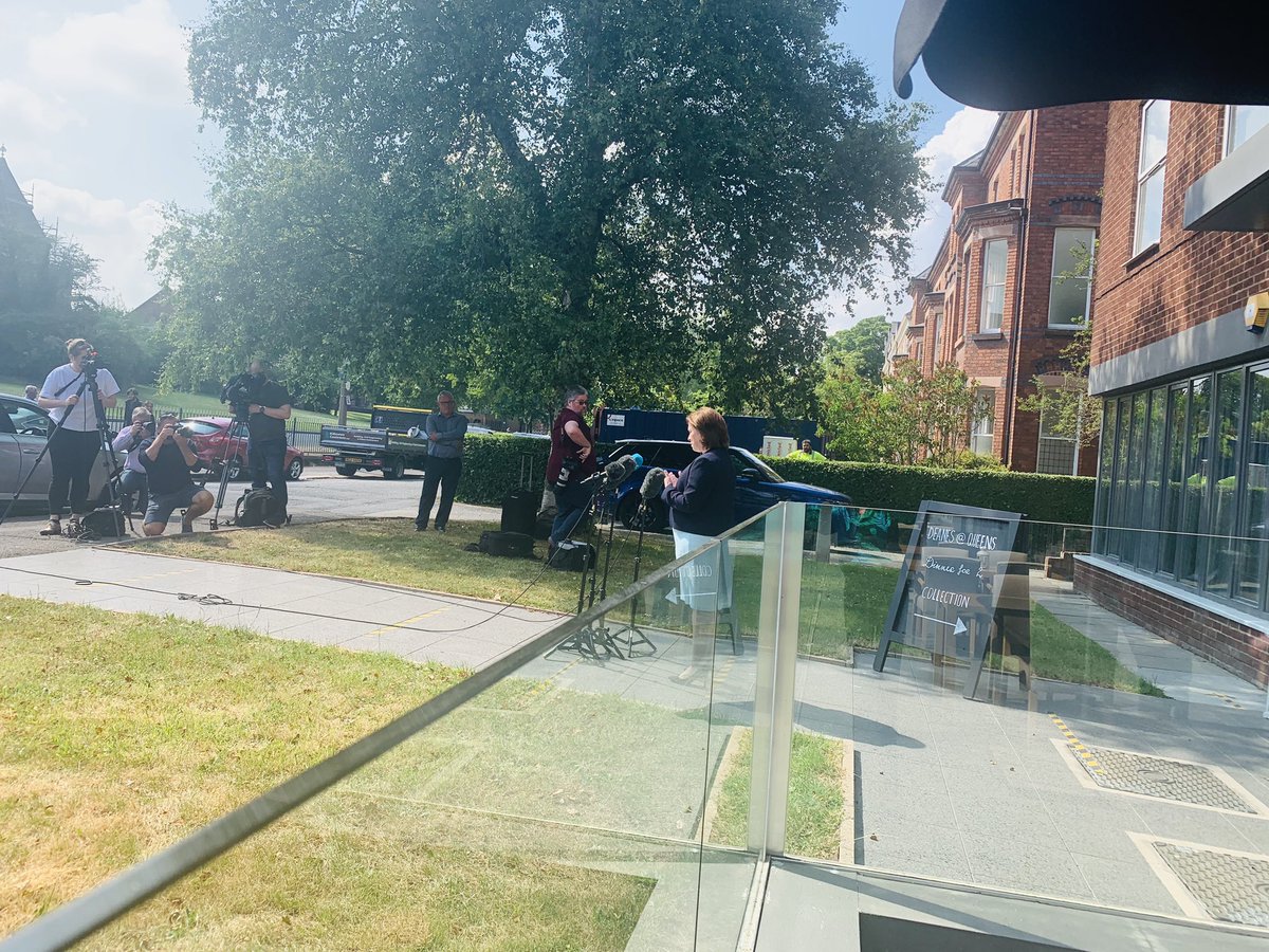 The Minister <a href="/DianeDoddsMLA/">Diane Dodds</a> confirms <a href="/DeanesAtQueens/">Deanes At Queens</a> July 3rd as reopening date for Restaurants after Covid lockdown