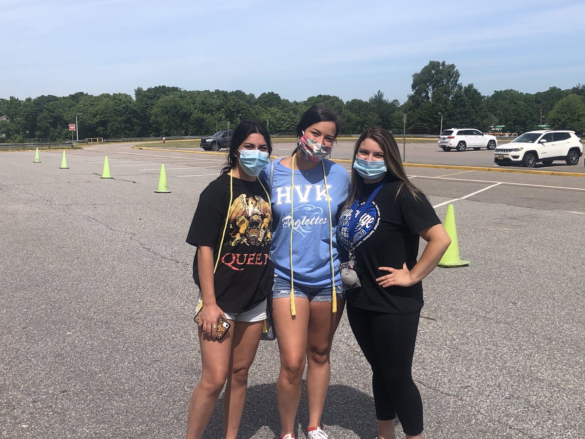 Joy Ferrara (@mrsj_ferrara) on Twitter photo #SeniorRecognitionWeek <a href="/HPS_Eagles/">Hauppauge Schools</a> <a href="/HauppaugeNHS/">Hauppauge NHS</a> @WieckhorstHHS <a href="/LasurdoMrs/">Mrs. Lasurdo</a> <a href="/dmurph88/">Dr. Murphy</a> #SeniorRecognitionWeek <a href="/HPS_Eagles/">Hauppauge Schools</a> <a href="/HauppaugeNHS/">Hauppauge NHS</a> @WieckhorstHHS <a href="/LasurdoMrs/">Mrs. Lasurdo</a> <a href="/dmurph88/">Dr. Murphy</a>