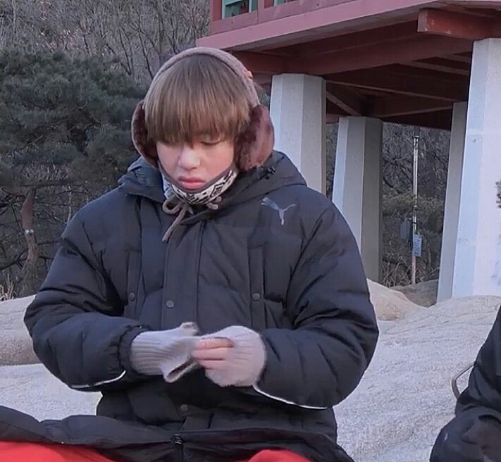 Taehyung soft but as you scroll down he gets sexier -- a thread