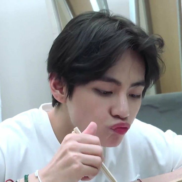 Taehyung soft but as you scroll down he gets sexier -- a thread