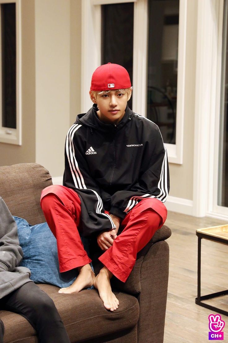 Taehyung soft but as you scroll down he gets sexier -- a thread