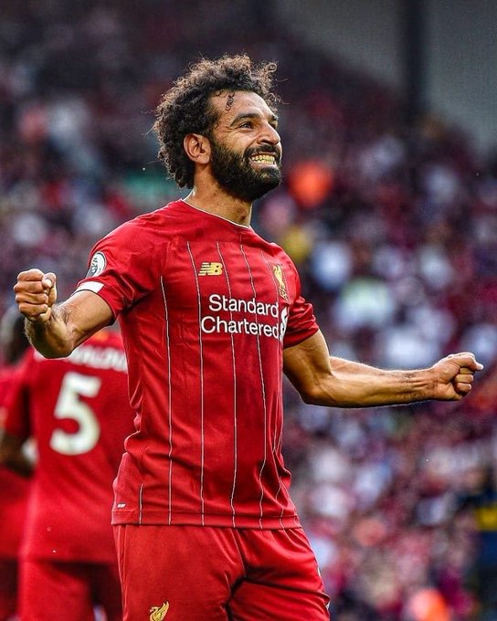 AlaliSoumar's tweet photo. يعتقد البعض أن صلاح وفان دايك ورفاقهم ظهروا للعلن بشكلهم القوي آخر ثلاث مواسم فقط؛ شخصيا لدي قناعة أن العبرة تكون في الإنجاز وليس في الوقت فقط وهكذا تسير حياتي عموما.

قصة مصرية ملهمة من ميدو إلى عمرو زكي إلى محمد زيدان إلى عيد ميلاد أفضل لاعب عربي ذهب لأوروبا . .
@MoSalah https://t.co/MxBF7aGSfw