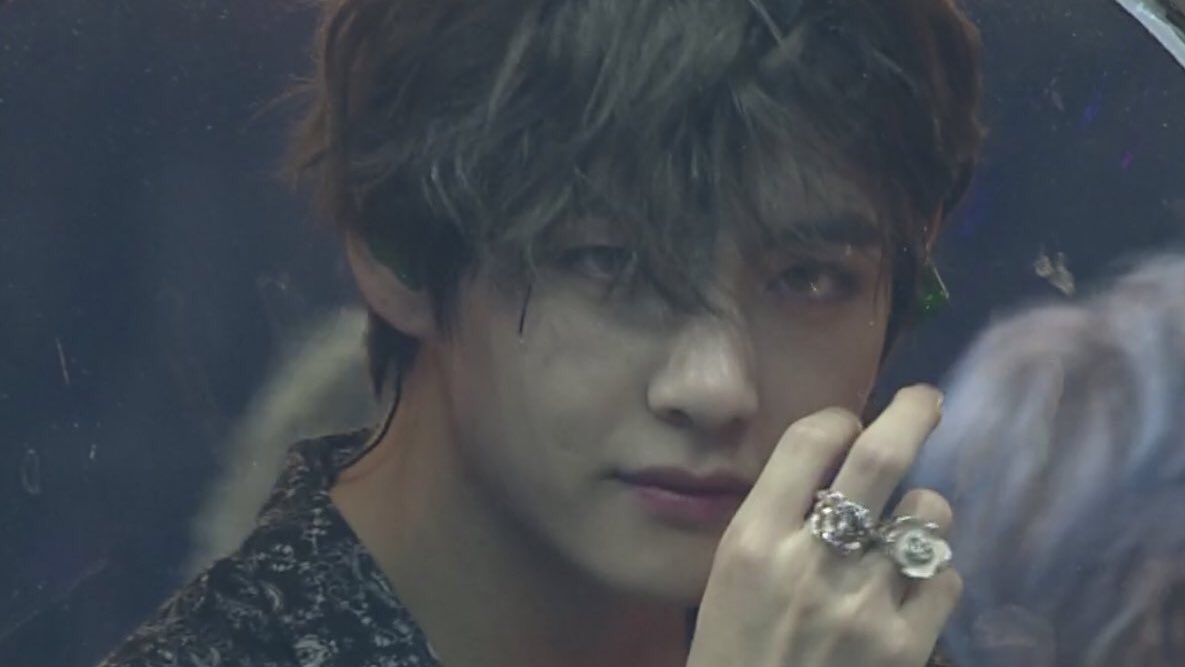 Taehyung soft but as you scroll down he gets sexier -- a thread