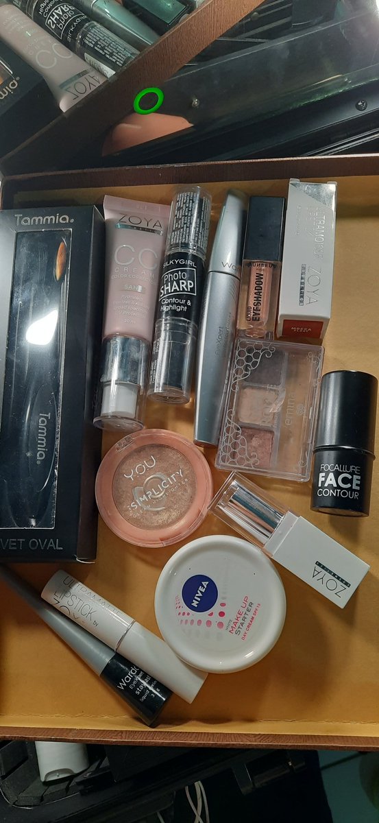 tasikfess's tweet photo. Dak preloved &amp; new makeup. Rep yuk nanti ku dm 🥰 https://t.co/3FJfDsG8lo