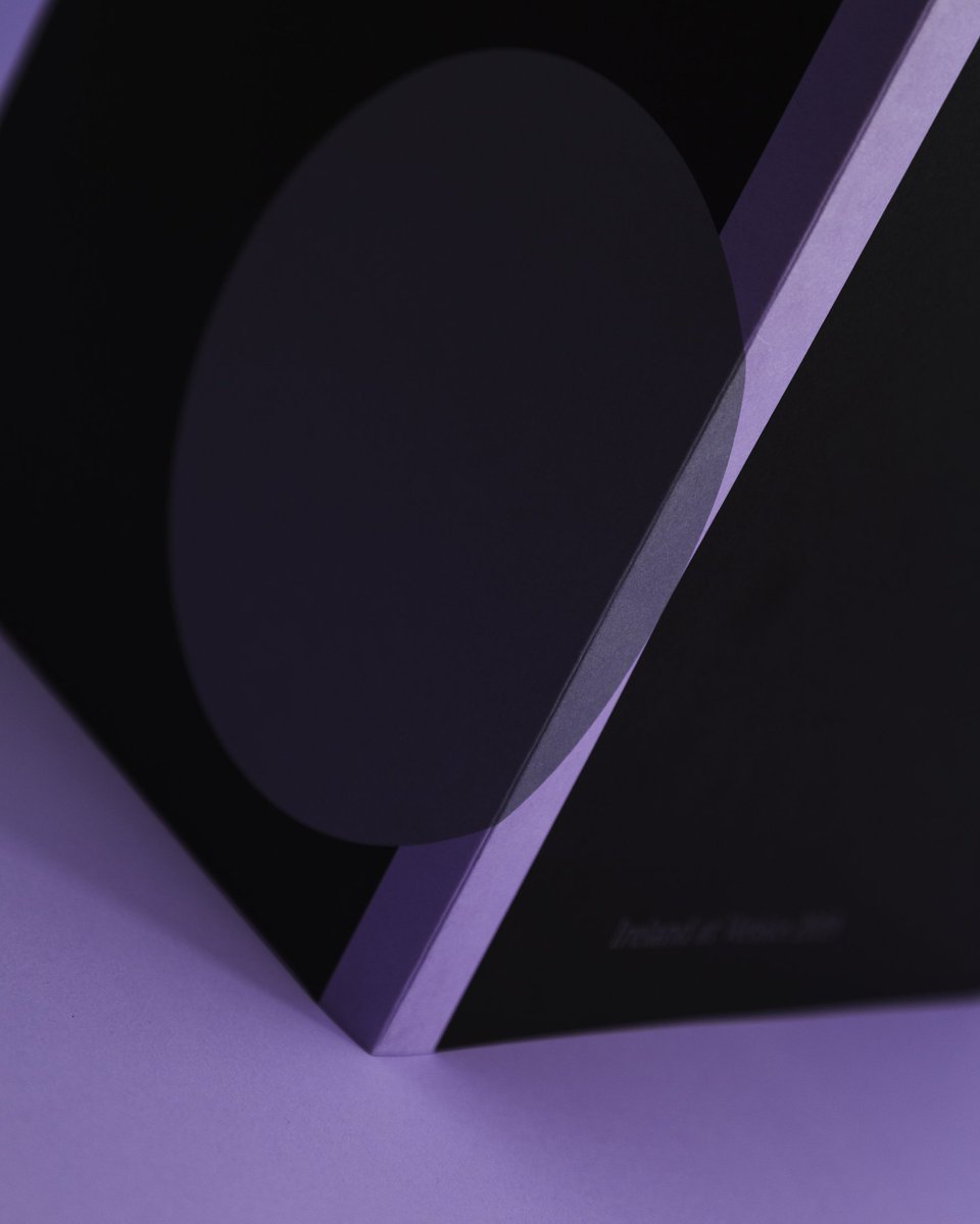 Wigstonpaper's tweet image. Deep, rich purple shade. What are your favourite colours?? .
Lush Lavender paper from @senses_paper .
Designed by @apracticeforeverydaylife 
Printed by @identityprint .
#madewithsenses #print #design #folder #colourful #paperlove #papercrafting #branding