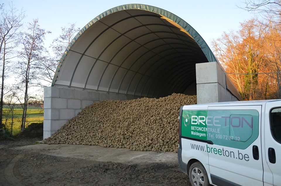 The quick, easy and most importantly very durable solution for all your storage problems, made in an instant with Betonblock concrete block moulds!

#Betonblock #concreteblock #concrete #construction #farming