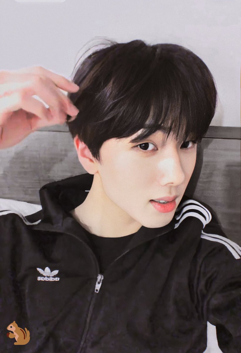 200615
#박지성 #지성 #JISUNG 
저는 일단 양심 없으며 지성이 남친짤(ʃ˘̩̩̩~˘̩̩̩ƪ)
역시 아디어서 = #지성선배