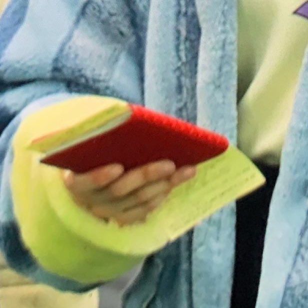 tiny_syeon tweet picture