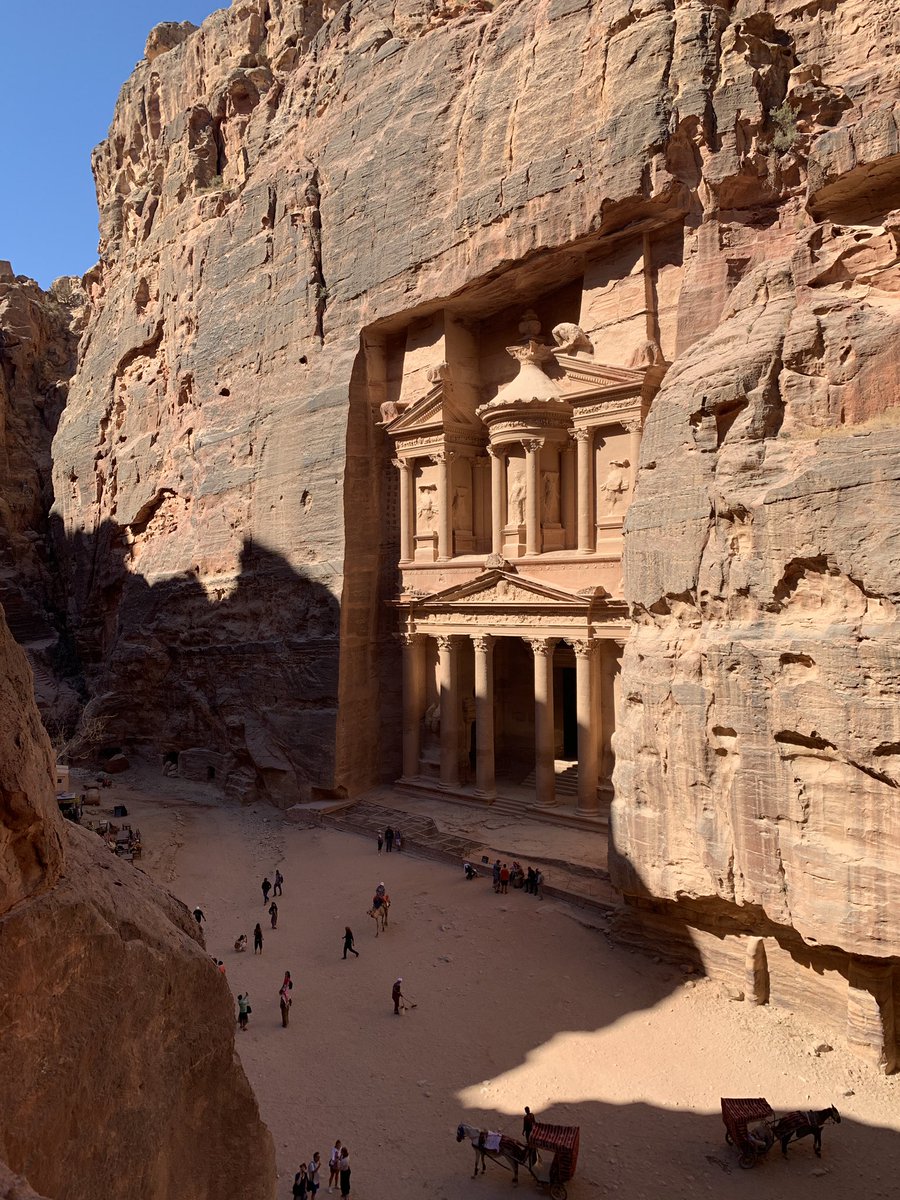 I also work at the amazing site of  #Petra, where our team from  @brownarchaeolog is documenting the agricultural infrastructure that allowed this city to flourish in the Nabataean and Roman periods! ~el 3/7