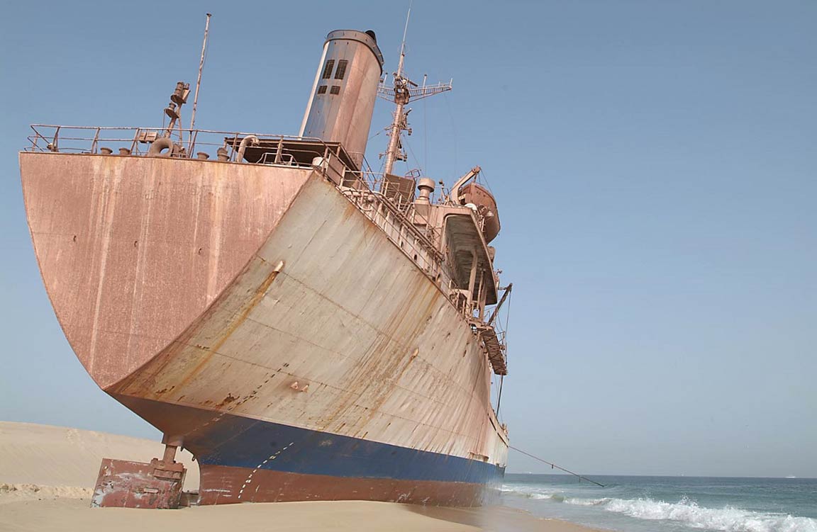 MaritimeBW's tweet photo. The most famous wreck of the Nouadhibou coastline is the United Malika, a nearly 400-foot reefer vessel. https://t.co/QoAVb7hwkq