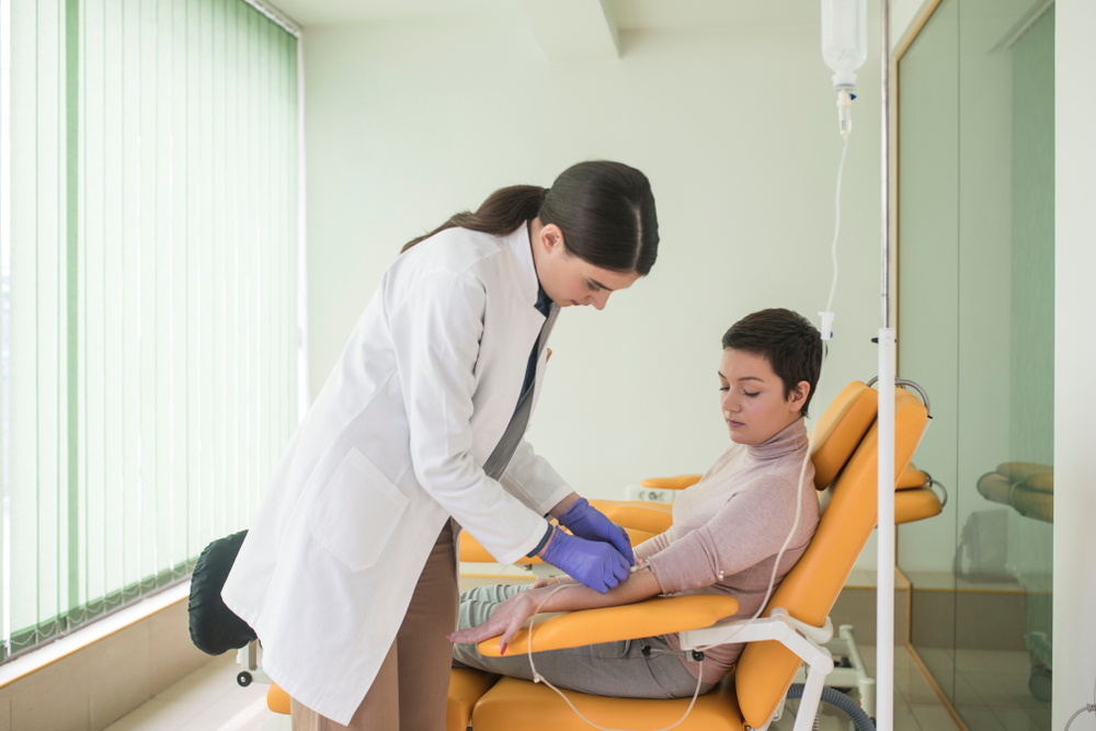 Neuro_Compass's tweet photo. EMA approves reduced infusion time for #MS patients taking ocrelizumab. https://t.co/5ThjK9QgoS. Visit https://t.co/Zzks4Gdnwz for up to date expert-led #MS content! https://t.co/FionDI2RtB