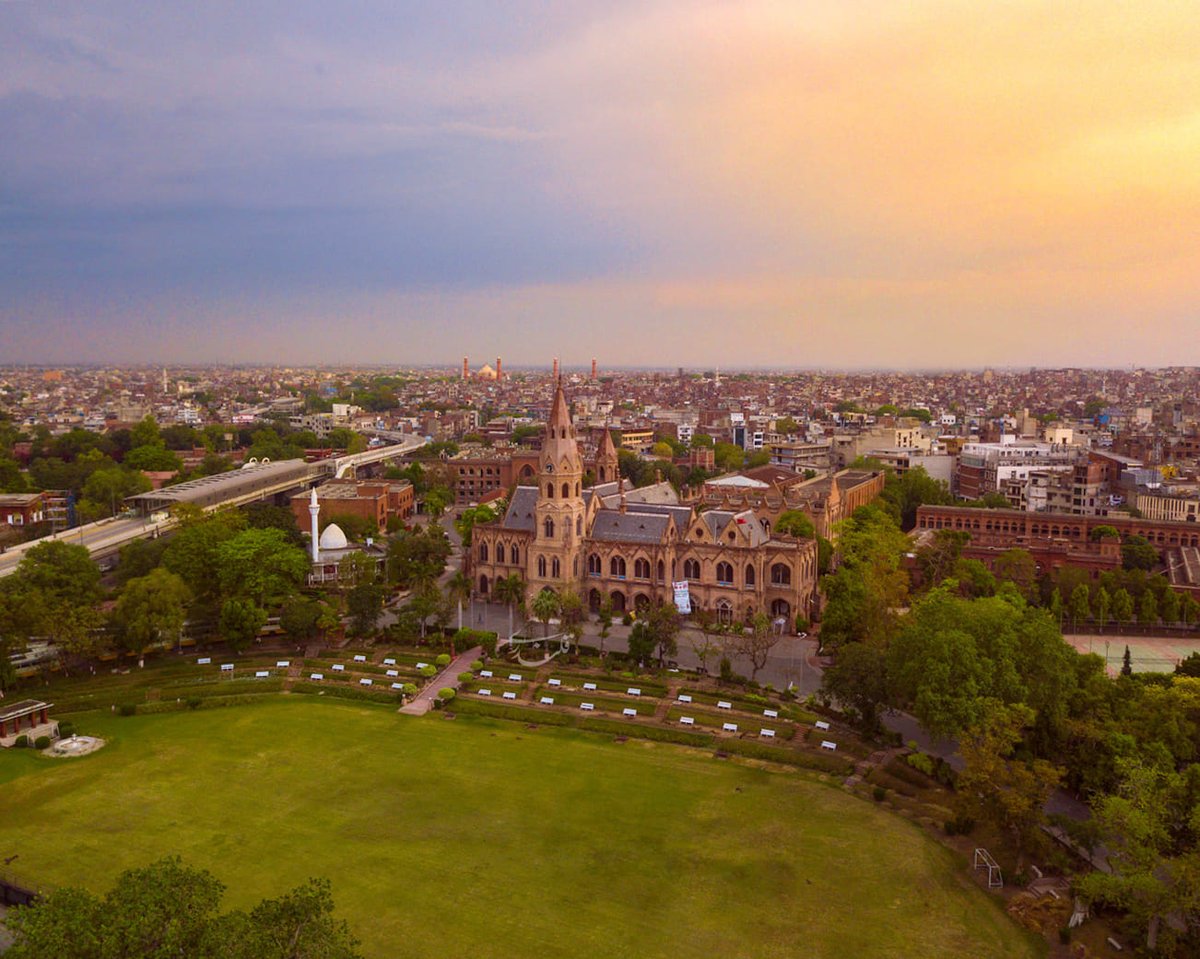 Morning view of GC University Lahore

PC: Wali Qalander

#Morningview #GCUniversity #Lahorecity