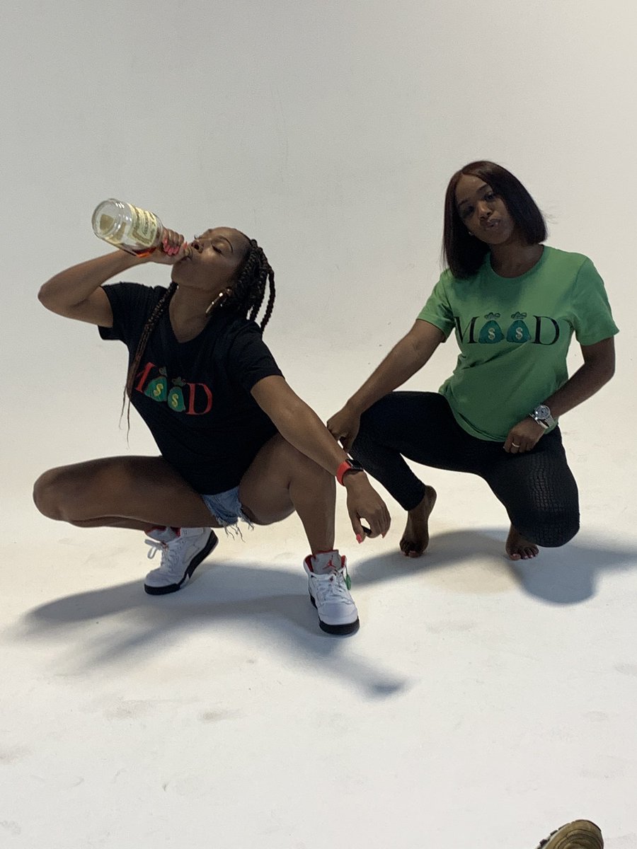 MillsxBills's tweet photo. A little behind the scenes footage from our Summer 20’ Collection photoshoot. #MillsxBills #Mood #Summer2020 #3Fly #Fashion https://t.co/5CzrZK57TW