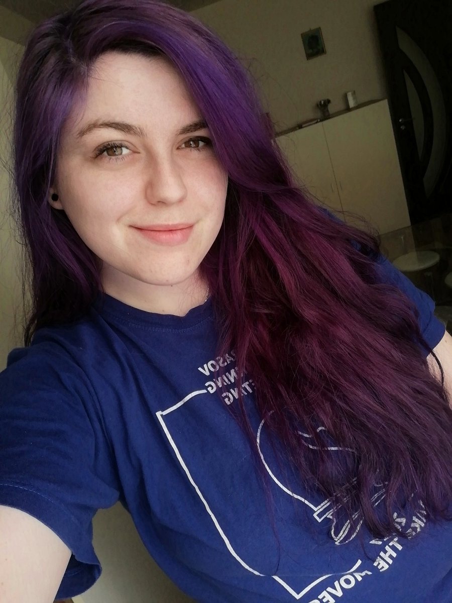 magdut_'s tweet photo. My eyebrows are a mess but god damn I love my hair π
#purplefreak #purpleaddict #purplehair #purple https://t.co/hsXL1jZrSb