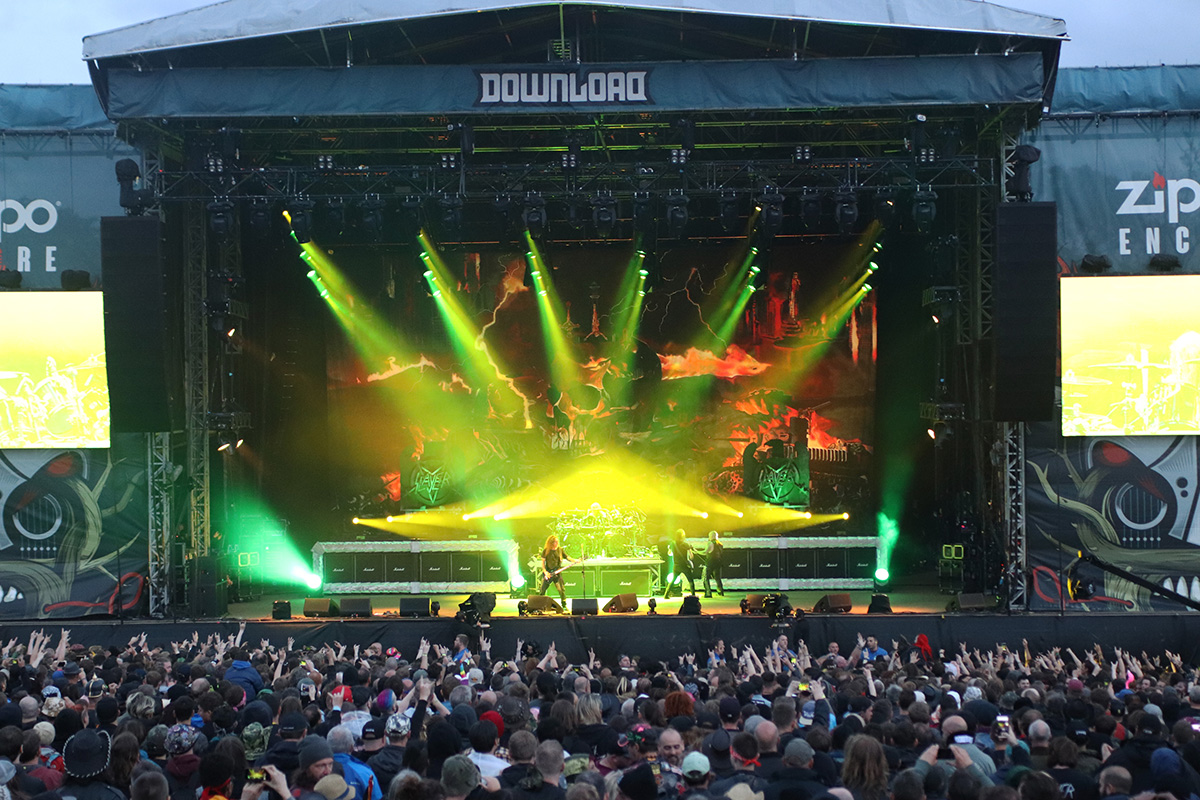 AvolitesLtd's tweet photo. We wanted to look back our #FestivalFlashbacks to celebrate the fantastic work from last year. This time last year, we were catching Slayer’s performance at Download Festival. Designed and operated by the fantastic Brain Lareau on his Experts. Who else was there? https://t.co/mH3BegddVo