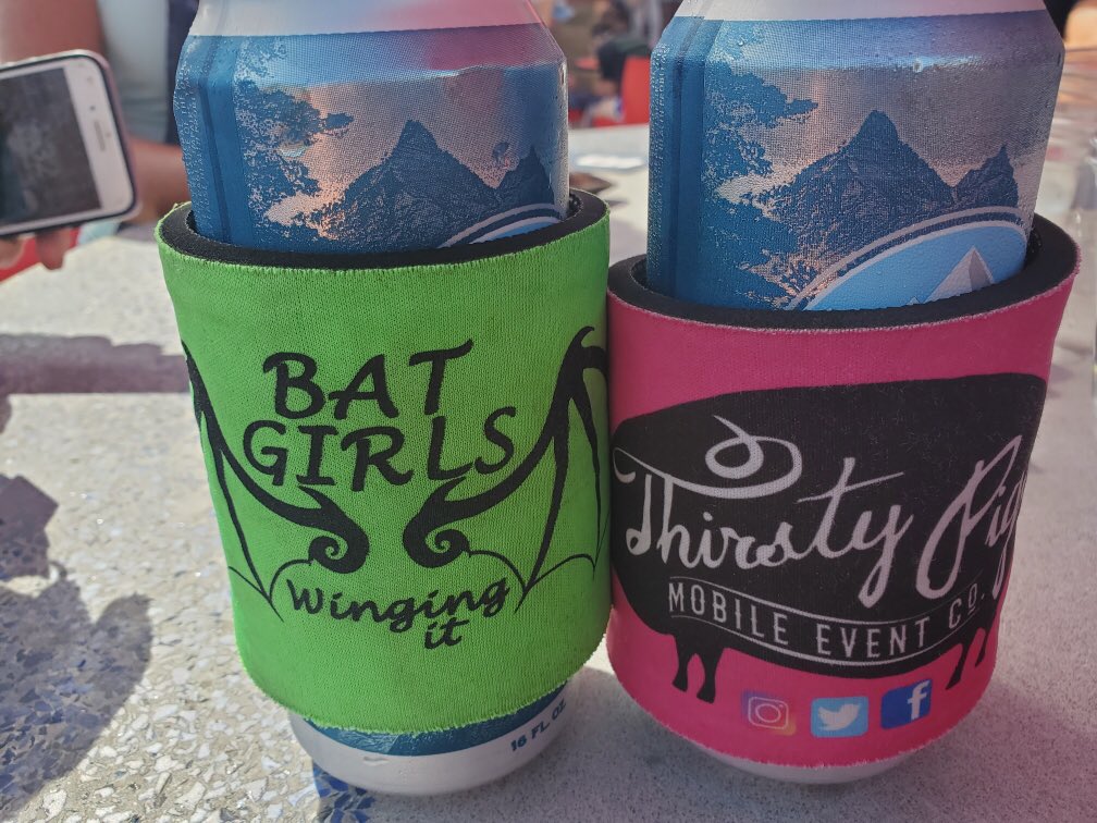 ThirstyPigs's tweet photo. Always fun seeing friends on #bicycles Hope everyone had a great #weekend ! A reminder #thirstypigs #mobileevent company can help you with your next party, big or small #wedoitall #weareinthehappybusiness #neighborhoodparty #corporateevents #privateevents #weddings https://t.co/CnLKKwi5KN