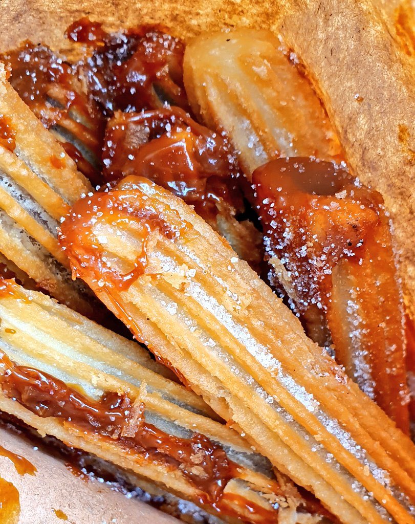 churreriaeltopo's tweet image. Buen día Sapiens!! Vamos a ponerle un poquito de color a este lunes feriado con un jueguito. #PoneleChurroALaPelicula, hacele RT con el # y participás del sorteo de 20 docenas de churros. 1 por pera. Sorteamos 16/6 a las 13 hs.