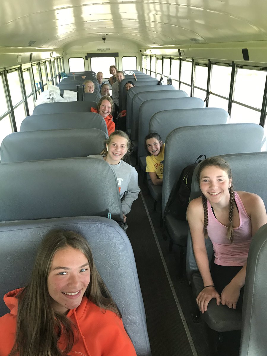 CC Comets JJV off to Decorah..Covid 19 style!