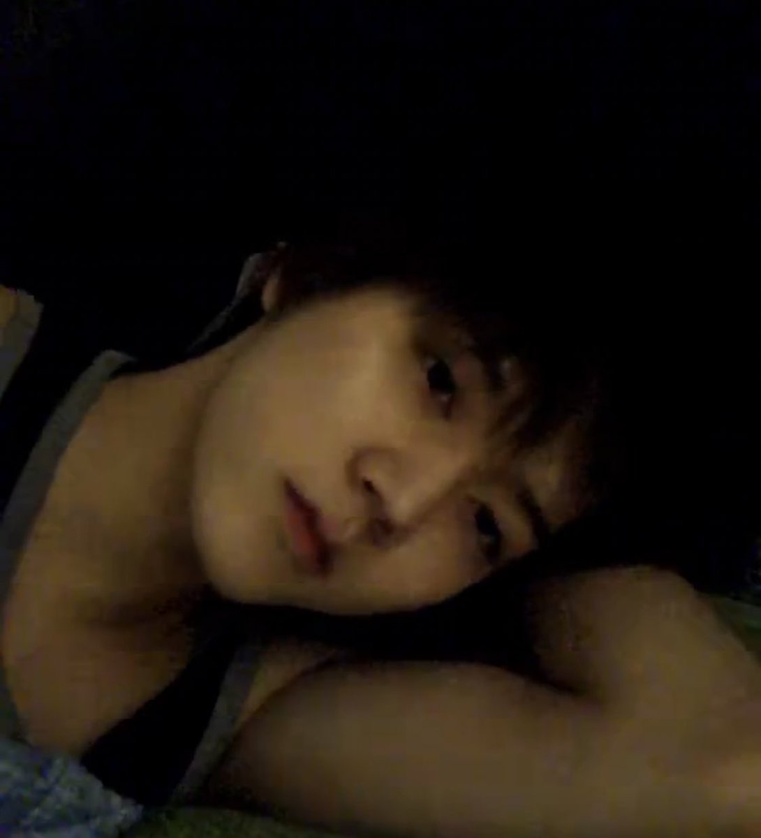 Rrrrrr_1103's tweet photo. 사랑혀 https://t.co/LgT5MGyzzG