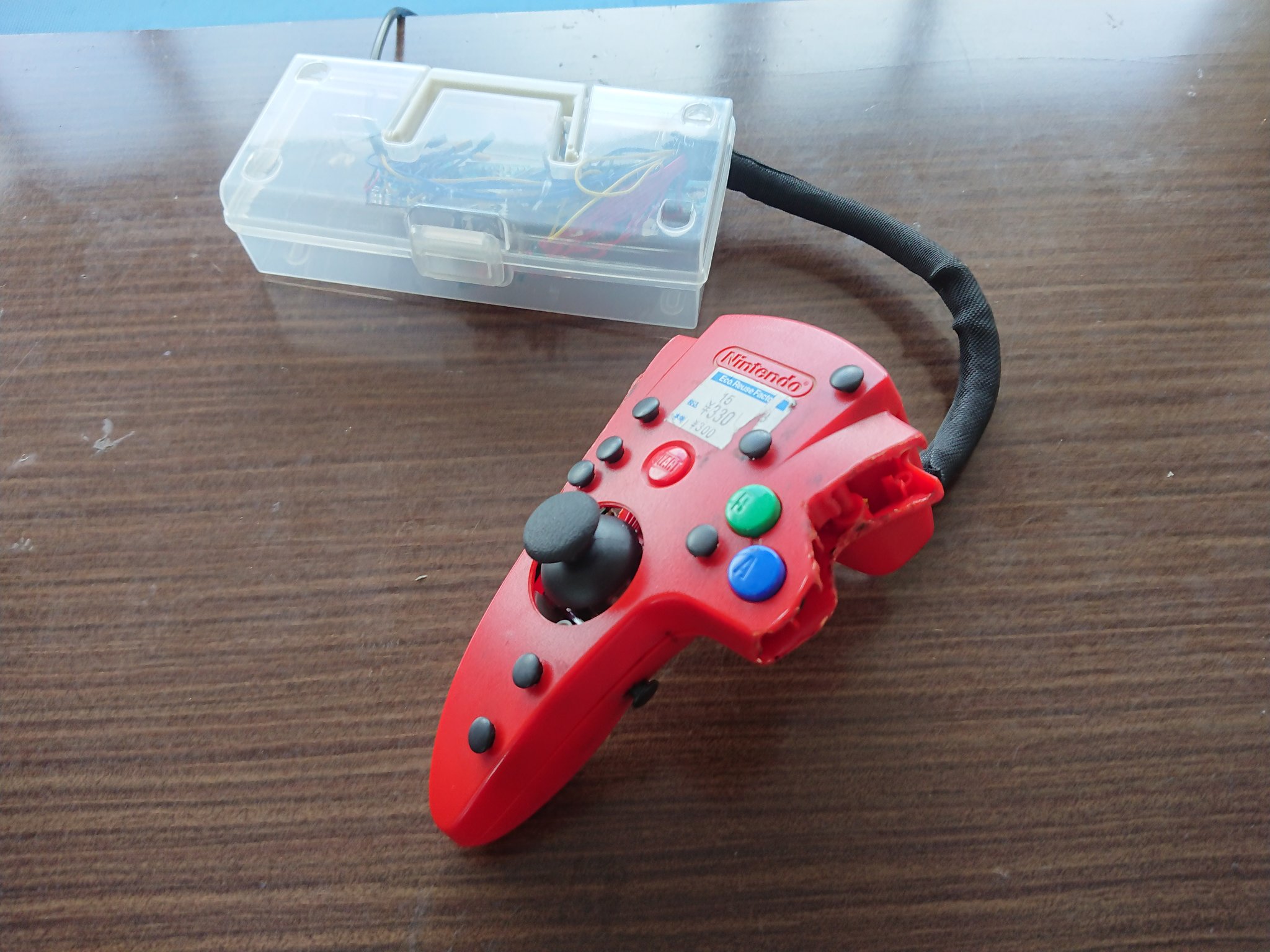 大和龍騎 Auf Twitter ガンオン専用左手デバイス 自作ゲームパッド そしてプレイ可能な段階で 取り敢えずの完成へ プレイしてみて微調節を 機動戦士ガンダム ガンダム ガンダムオンライン ニンテンドー64 N64 T Co 0cpimuxzwd Twitter
