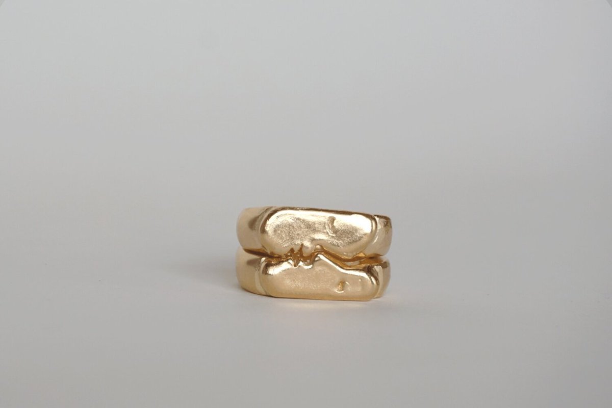w0rIdpr1ncess's tweet photo. kiss signet rings by oxbow designs https://t.co/o8nbNSVGTj