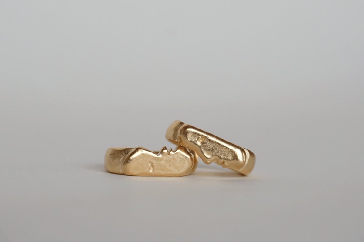 w0rIdpr1ncess's tweet photo. kiss signet rings by oxbow designs https://t.co/o8nbNSVGTj