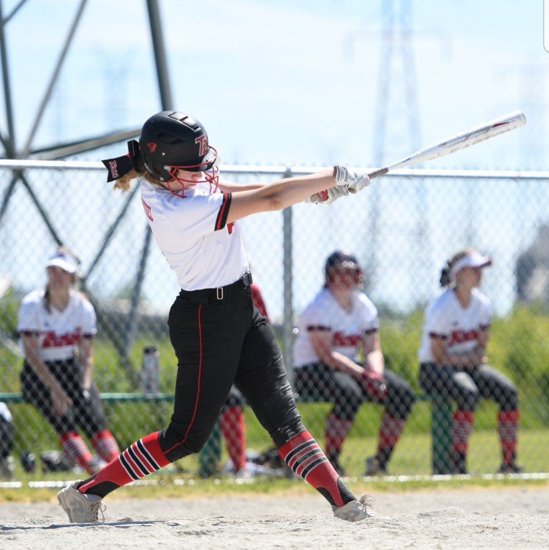 DurusselMallory's tweet photo. Had so much fun at my first games back on the field! Good times and memories with my team. Can’t wait to go to the Wizards tournament this weekend in Maumee! 🥎❤️🤍🖤 https://t.co/wldIFmLdqW