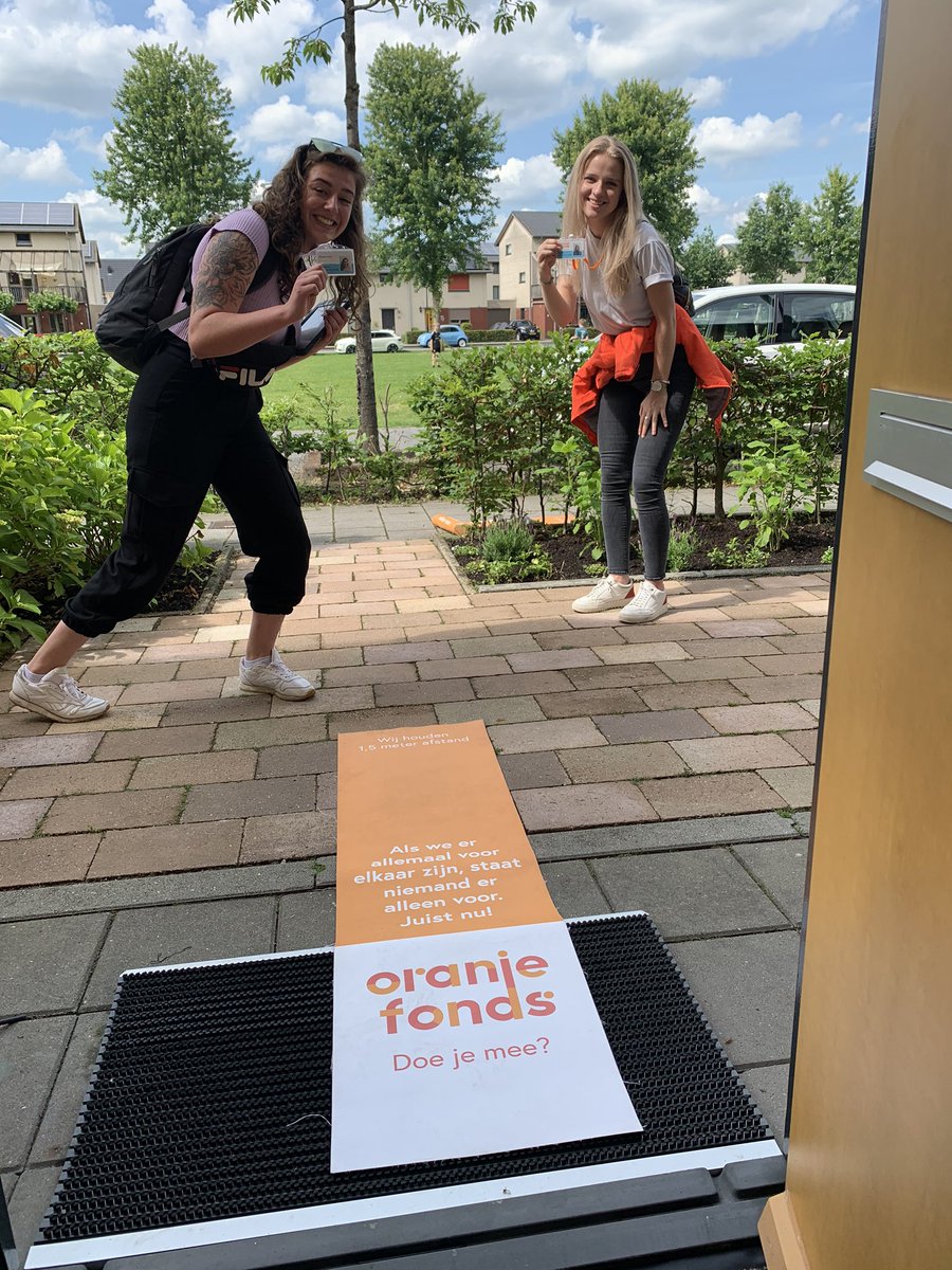 FatGuven's tweet photo. Mooie actie van het @OranjeFonds ihkv eenzaamheid https://t.co/HXupDf93zh