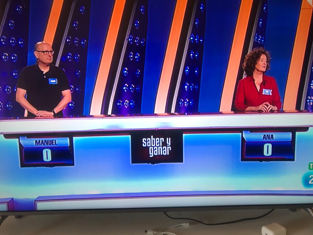 Mallorca ya infectada de alemanes buscando un melanoma mientras en Saber y Ganar participan sólo 2 concursantes para respetar la distancia de seguridad. Qué país más maravilloso.