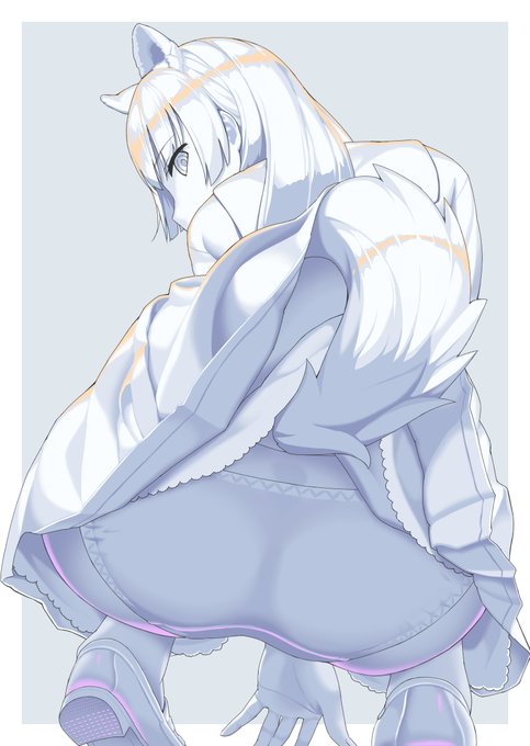 久しぶりに、先に影から塗る方法をやってみたら
石膏像を作っているみたいで、ちょっと気持ちいい 