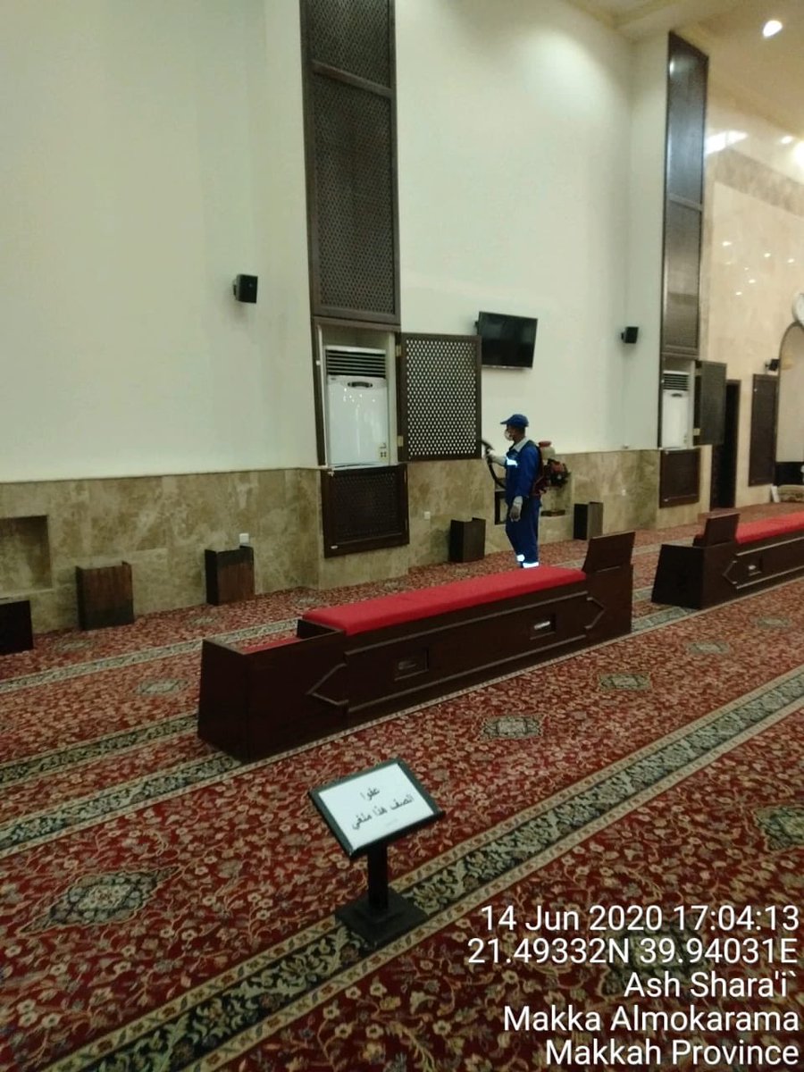 071hazmi's tweet photo. #صور 
من تعقيم جامع الحازمي  🕌 https://t.co/pFahCkaLUF