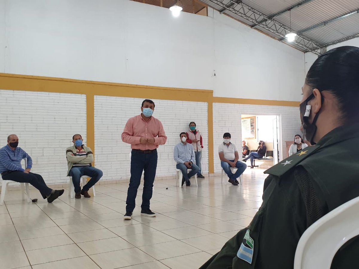 herrerayflia's tweet photo. Ahora: Recorriendo El Soberbio con el intendente, comité de crisis, @mgmisiones @RicardoWellbach evaluando las acciones sobre seguridad de frontera. Agradezco el trabajo y el compromiso. https://t.co/XZFPpx7EoK