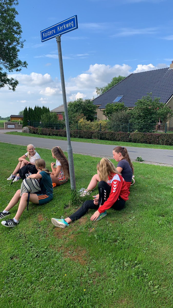 SVN69_JO15's tweet photo. En dat is 4!!
Flink verwend🍭🎁. En terecht! Topprestatie van @Svn69Nijeveen JO12-1G!🥇
#avond4daagsehome #samenlopen #vierkeertien https://t.co/rJyN1OLdoz