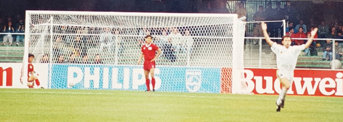 The next day was our third live match in 3 consecutive days in three different cities.  #Belgium v  #SouthKorea in Verona. This was pretty sparsely attended. Choose your own seat, so got down at pitch level to take a pic of a  #Belgium goal in a routine 2-0 win.  #Italia90